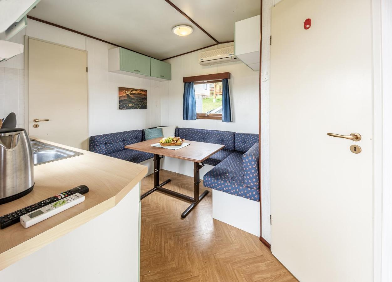 Mobilheim Chalet - Vyrovicka Prehrada Vyrovice Buitenkant foto