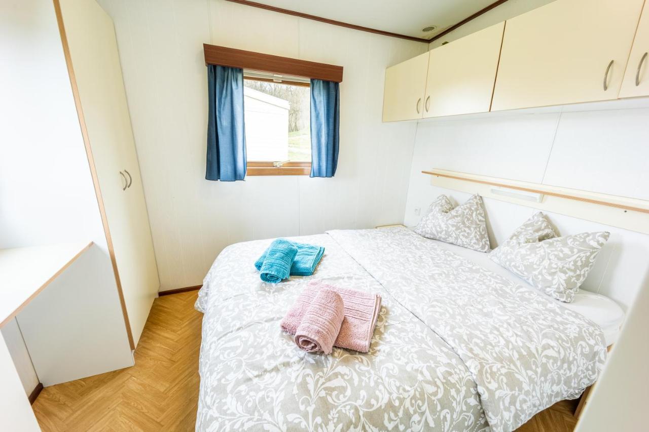 Mobilheim Chalet - Vyrovicka Prehrada Vyrovice Buitenkant foto